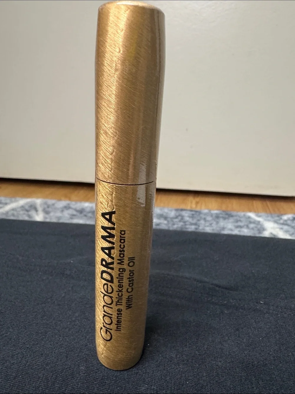 GrandeDRAMA Intense Thickening Mascara with Castor Oil